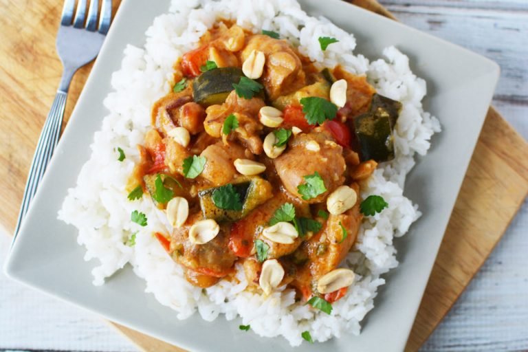 instant-pot-peanut-curry-chicken-roamilicious