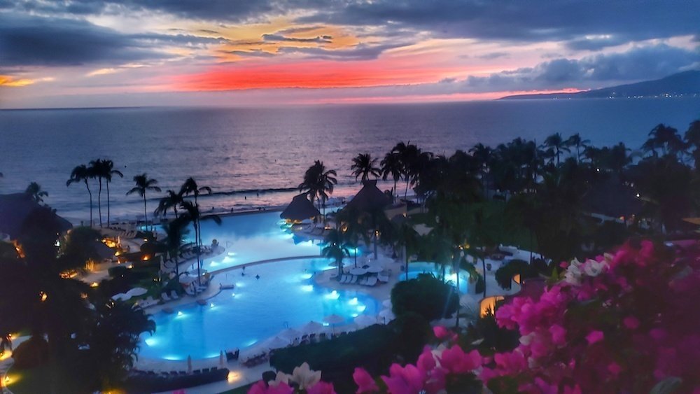 best-mexico-resort-solo-travel-roamilicious