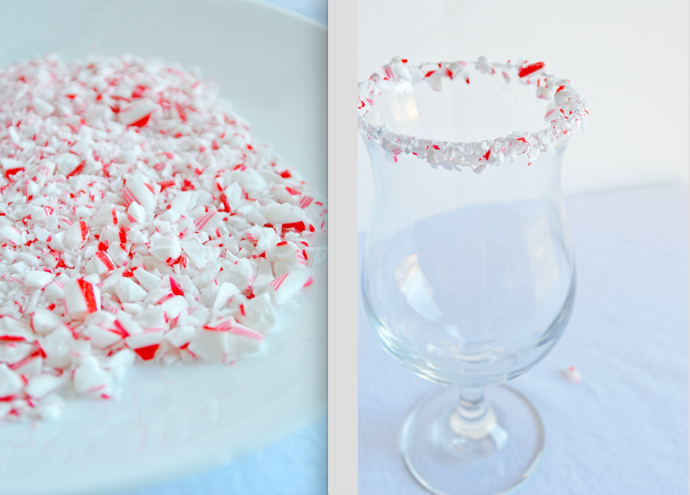 best-peppermint-holiday-cocktail-roamilicious