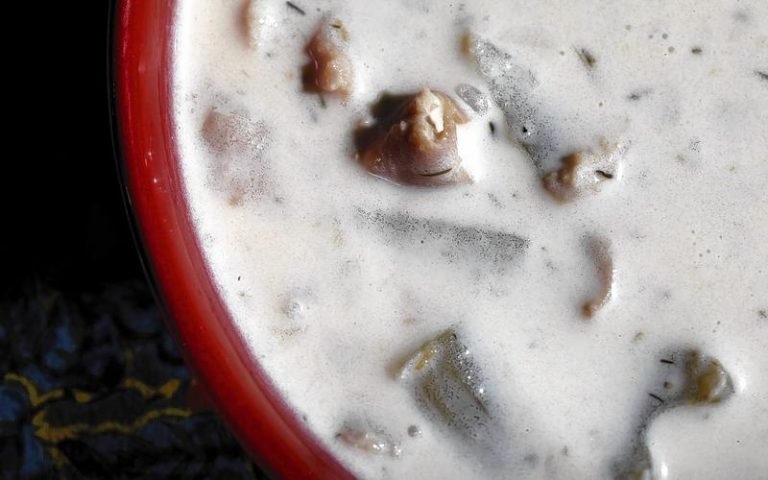 Copycat restaurant recipe: Clam Chowder [better for the ...