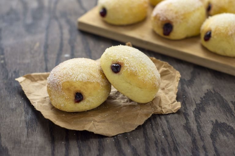 paczki-polish-donut-recipe-roamilicious