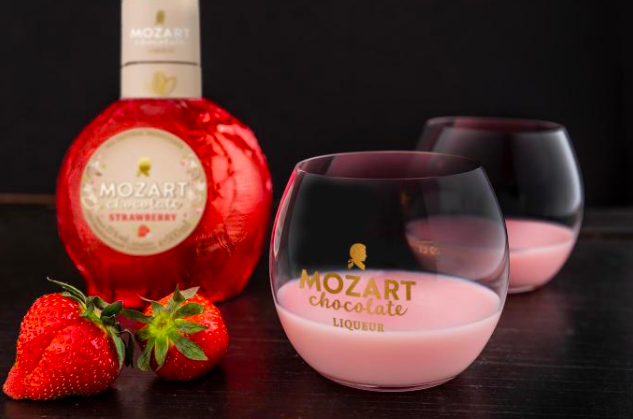 mozart-strawberry-liqueur-mothers-day-gift