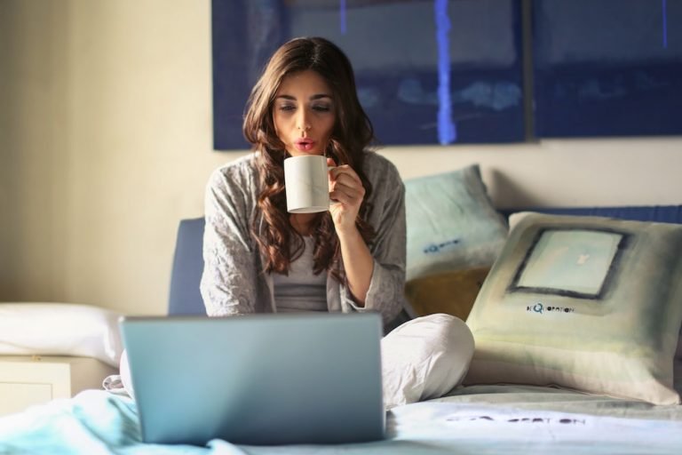 work-from-home-tips-productivity-roamilicious
