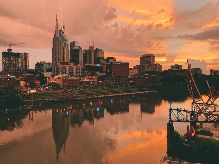 ultmate-guide-nashville-roamilicious