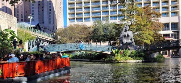 hotel valencia san anontio riverwalk roamilicious