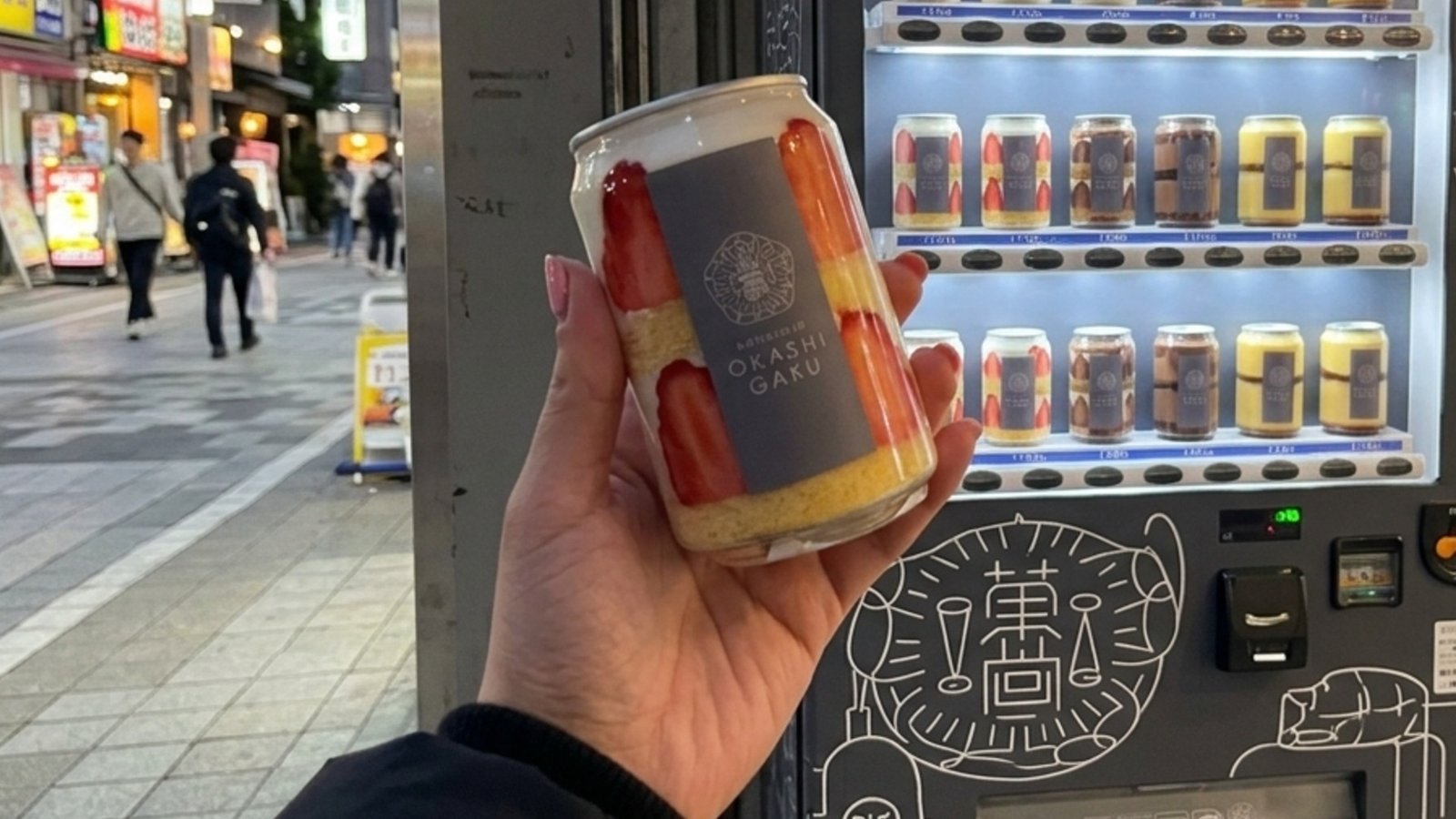 Cake in a can via vending machine
